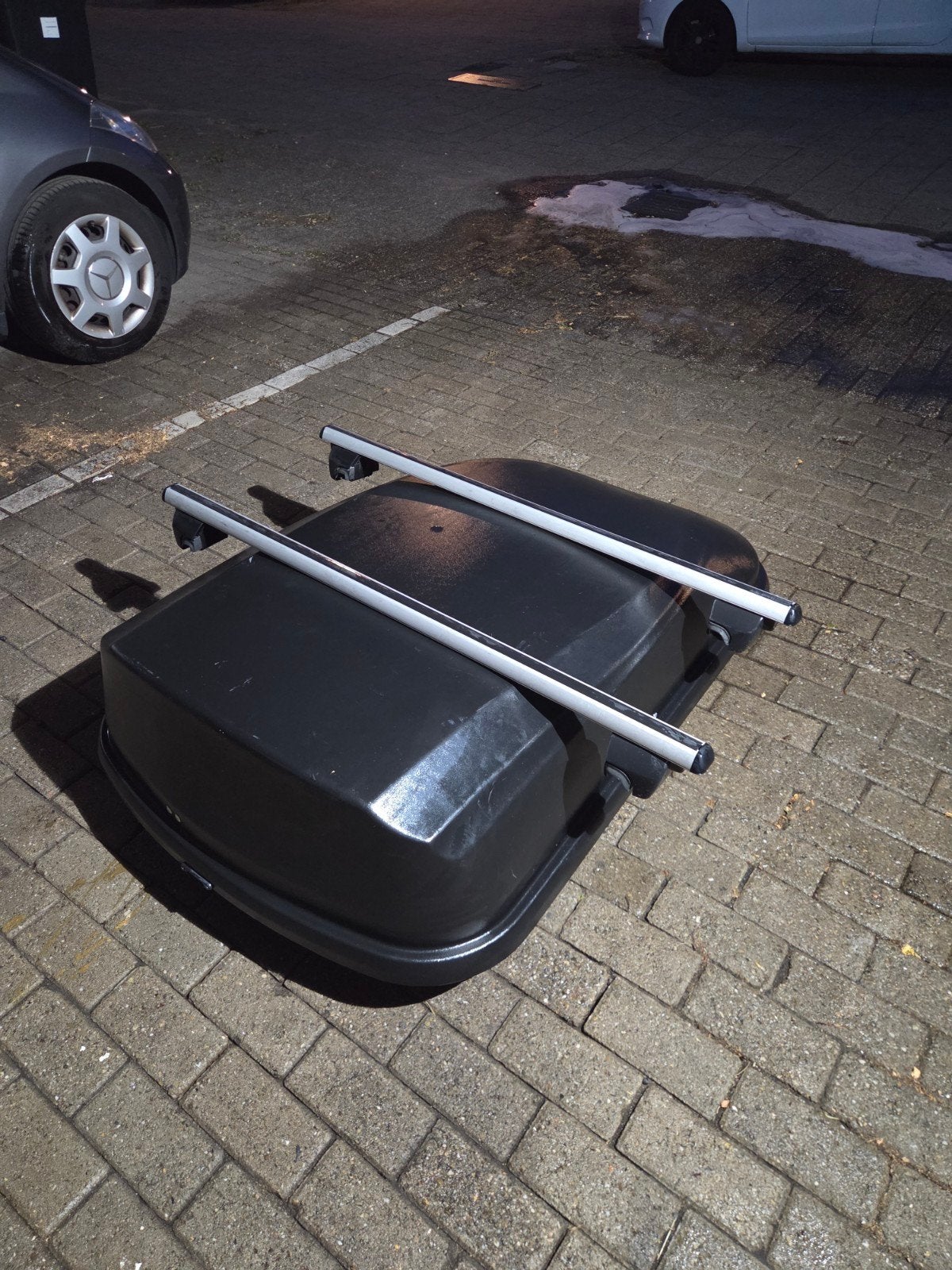 Junior Dakkoffer Easy 420 Zwart met Skoda Dakdragers, Ophalen, Gebruikt