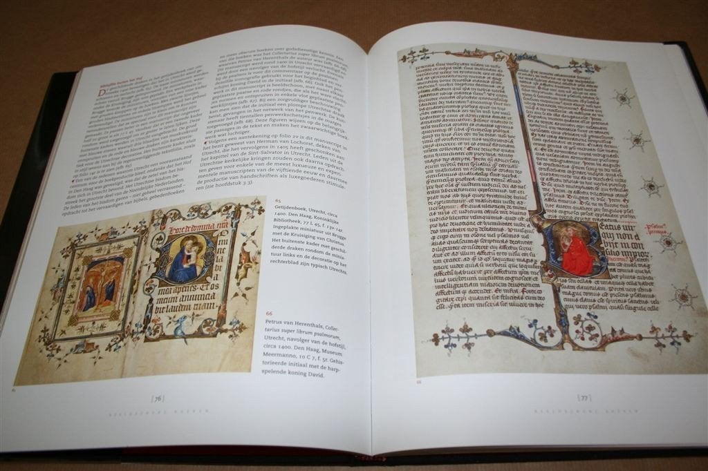 Beeldschone Boeken — Middeleeuwse Manuscripten Utrecht, Ophalen of Verzenden, Zo goed als nieuw