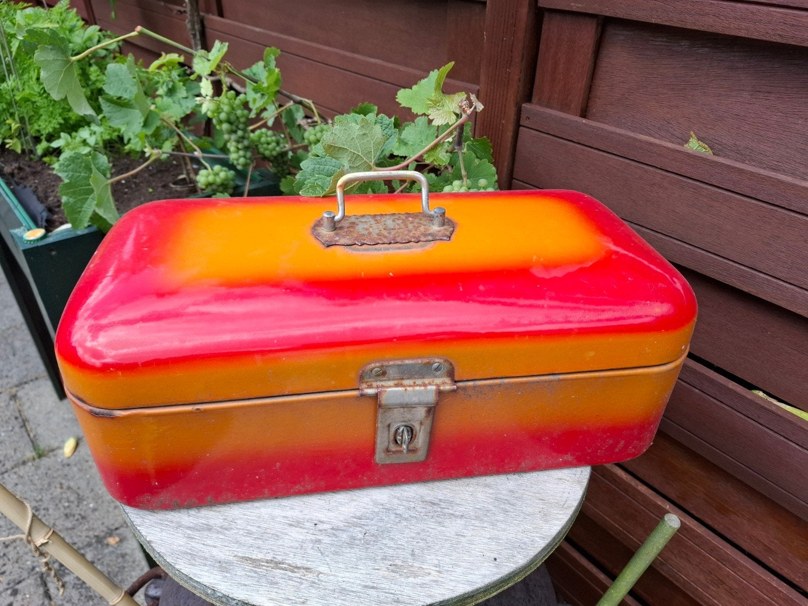Vintage blik, Ophalen