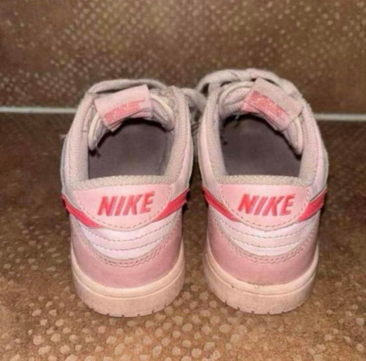 Nike Dunk Low Sneakers Roze - Maat 30, Ophalen of Verzenden, Gebruikt, Meisje, Sportschoenen