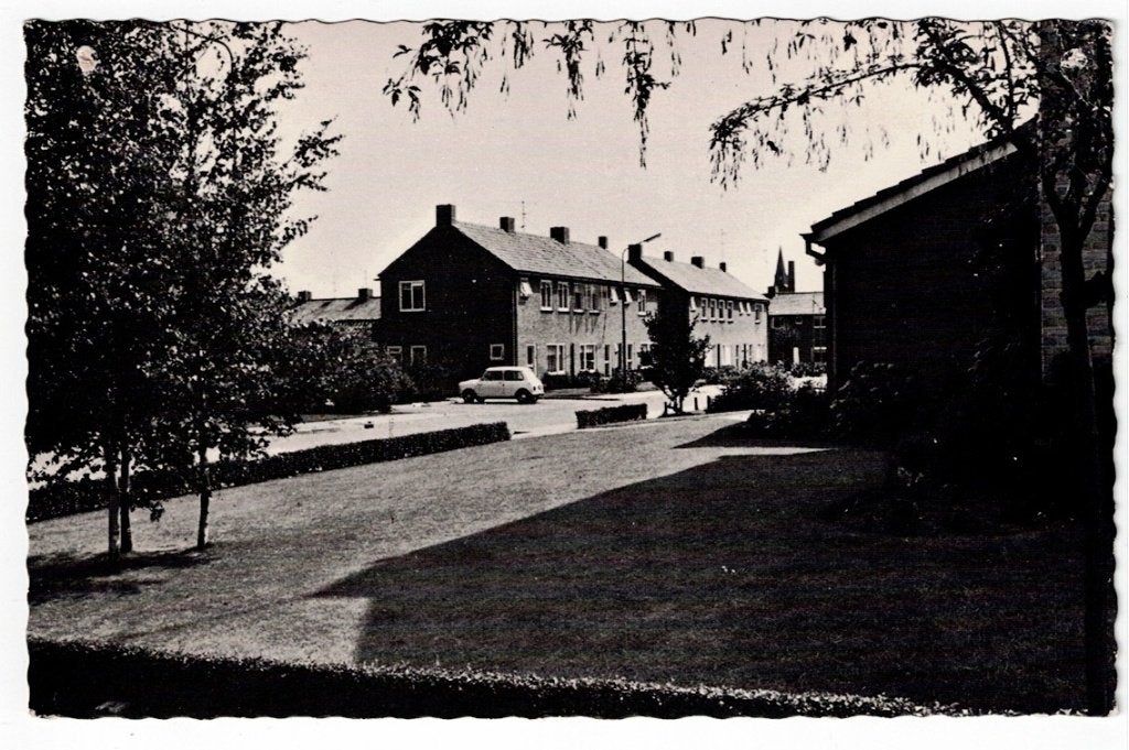 Aalten jaren '60. De Prunusstraat (auto)., Ophalen of Verzenden, 1960 tot 1980, Gelopen, Gelderland