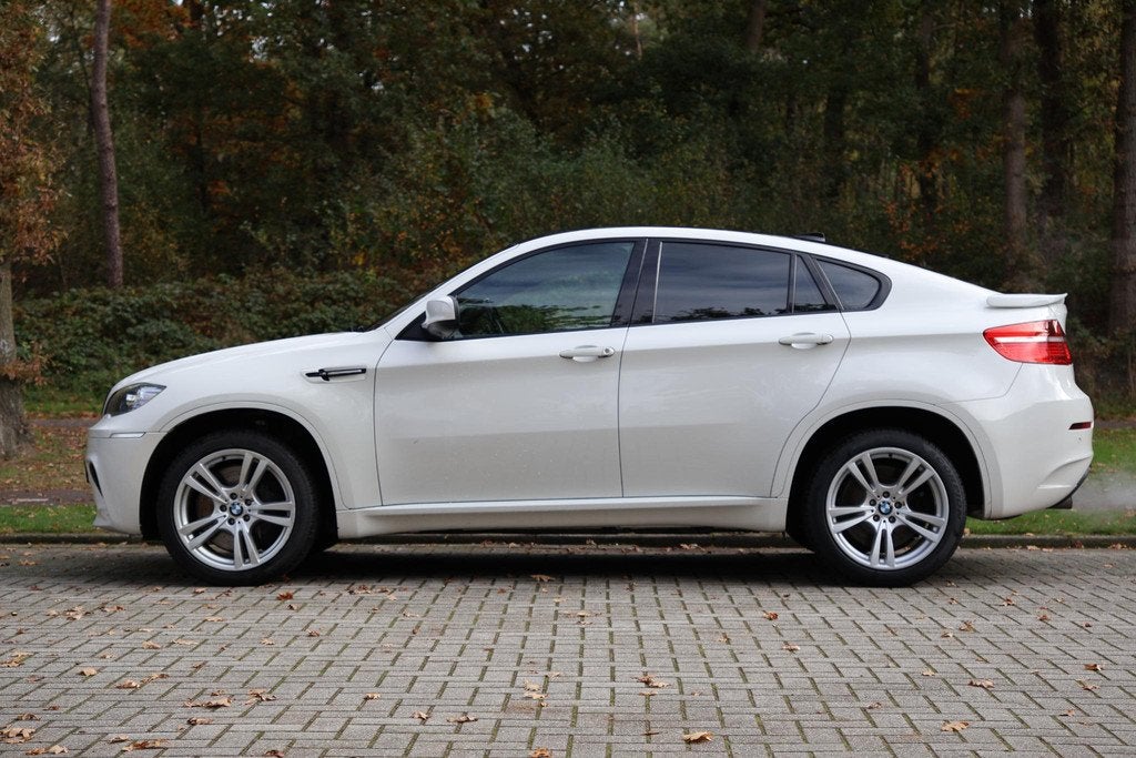 BMW X6 4.4i M Exportprijs € 16.950,-. Export, Glasdak elek, Auto's, BMW, Automaat, Euro 5, Gebruikt, 3000 kg
