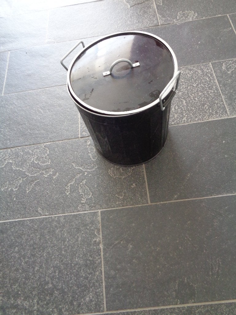 Groot blik, Ophalen, Zo goed als nieuw, Zwart, Overige materialen