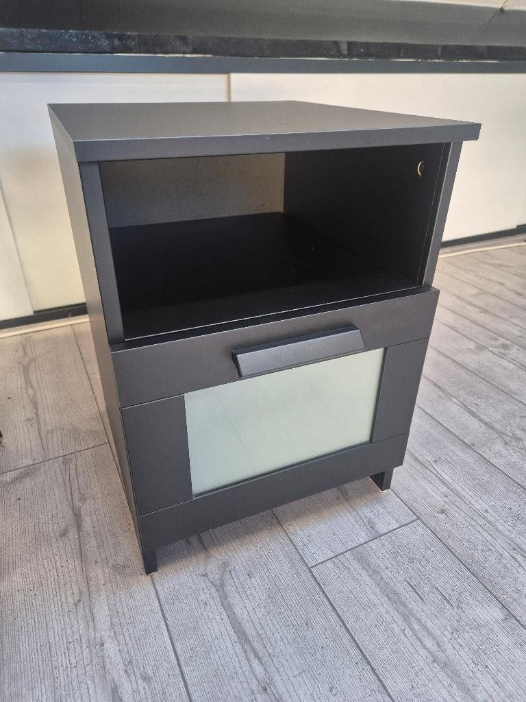 Ikea Brimnes nachtkastje zwart, Huis en Inrichting, Ophalen, Overige materialen, Minder dan 45 cm, Zo goed als nieuw