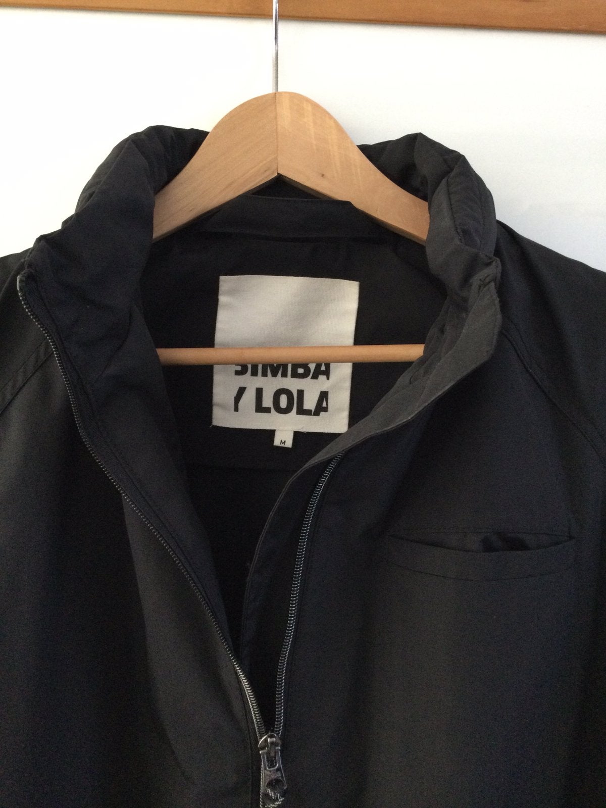 Bimba y Lola jas NIEUWSTAAT!, Ophalen of Verzenden, Zo goed als nieuw, Maat 42/44 (L), Zwart