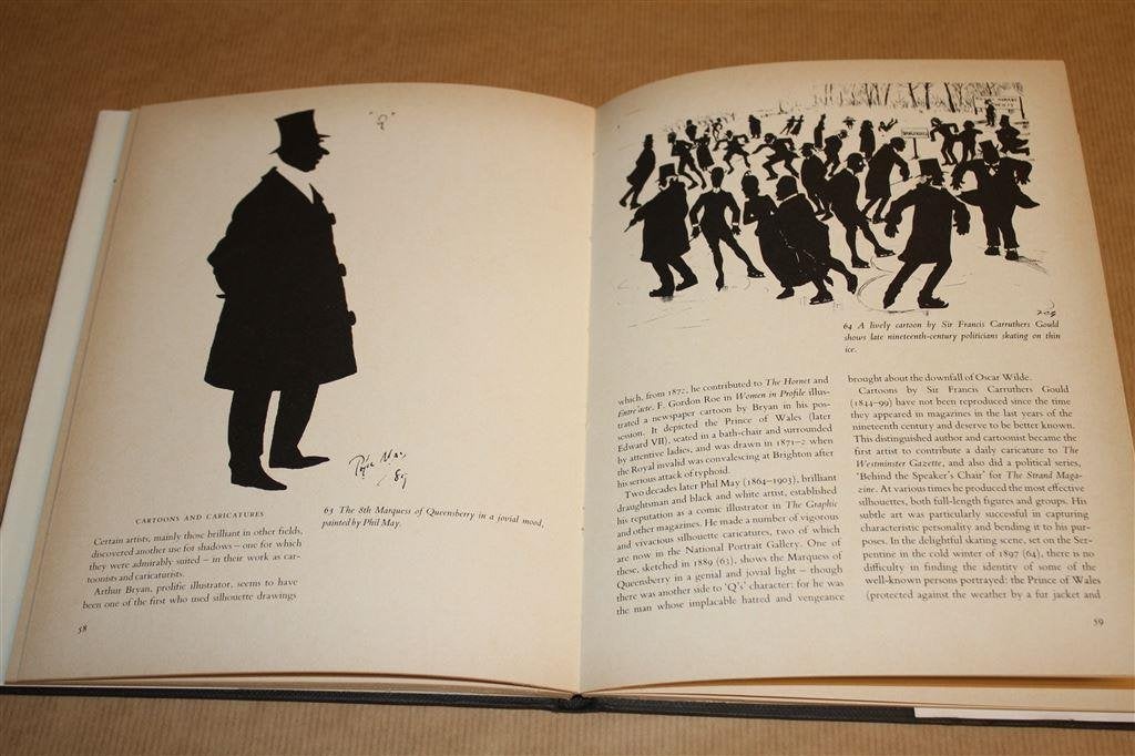 Silhouettes, a living art., Ophalen of Verzenden, Gelezen