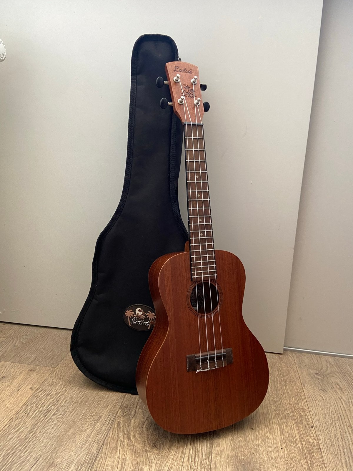 Laka VUC30 Ukelele met hoes en accessoires, Muziek en Instrumenten, Snaarinstrumenten | Overige, Ophalen of Verzenden, Zo goed als nieuw