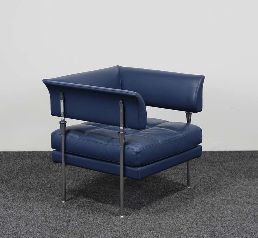 Poltrona Frau Fauteuil - Hydra Castor | Blauw, Huis en Inrichting, Fauteuils, Ophalen, Gebruikt, 75 tot 100 cm, 50 tot 75 cm
