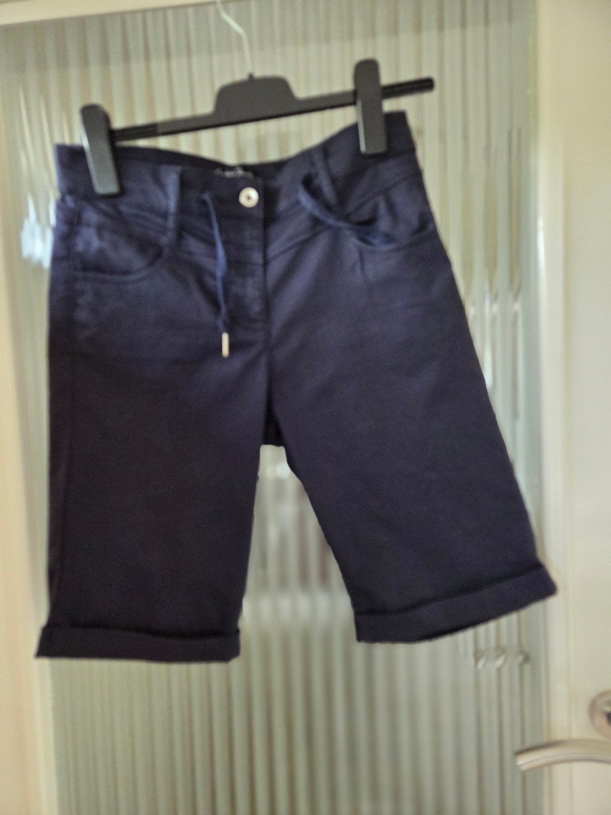 Twee korte broeken, Ophalen of Verzenden, Zo goed als nieuw, Overige maten, Blauw
