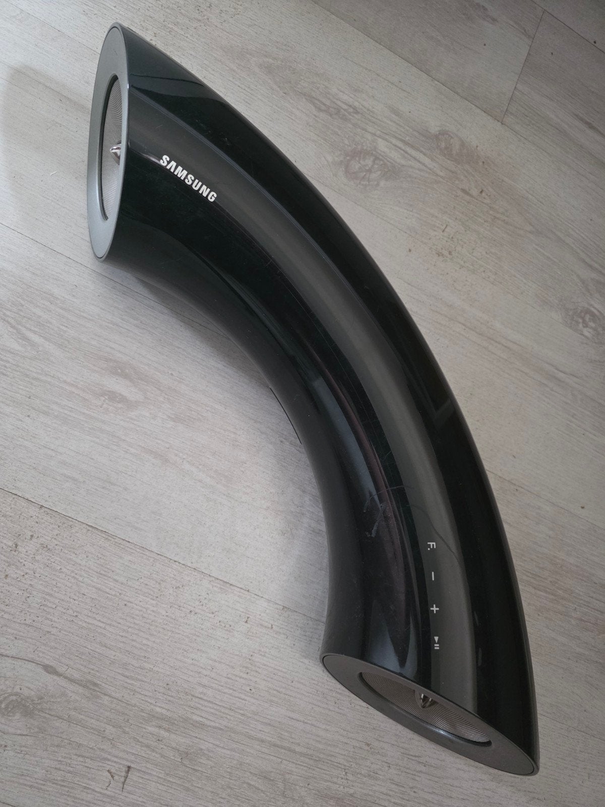 Samsung DA-E651 Design Draagbare Speaker - Zwart, Bluetooth, Ophalen of Verzenden, Gebruikt, Minder dan 60 watt, Draagbare speaker