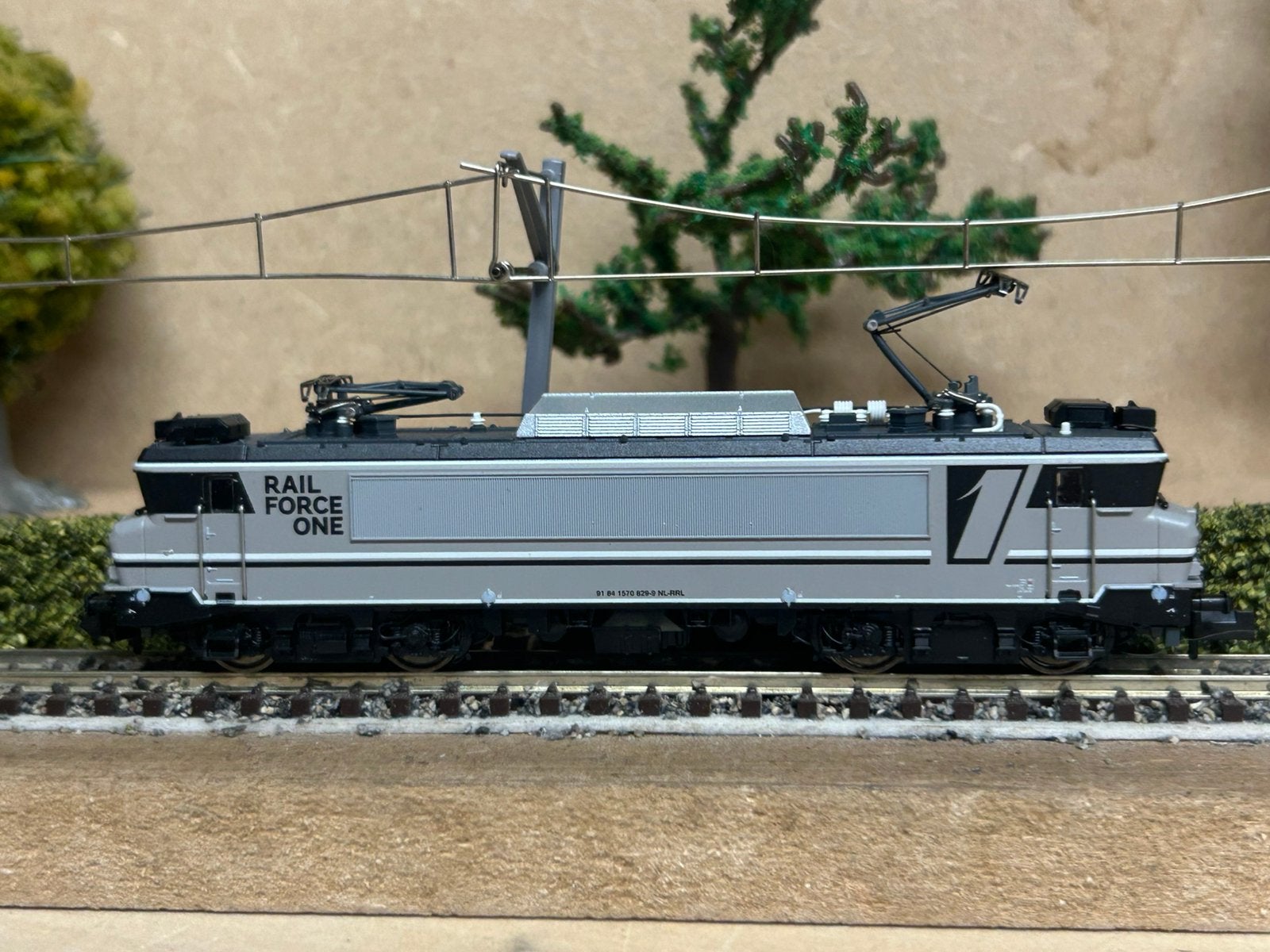 Fleischmann NS 1600 Rail Force One digitaal Sound, Fleischmann, Ophalen of Verzenden, Gelijkstroom, Locomotief