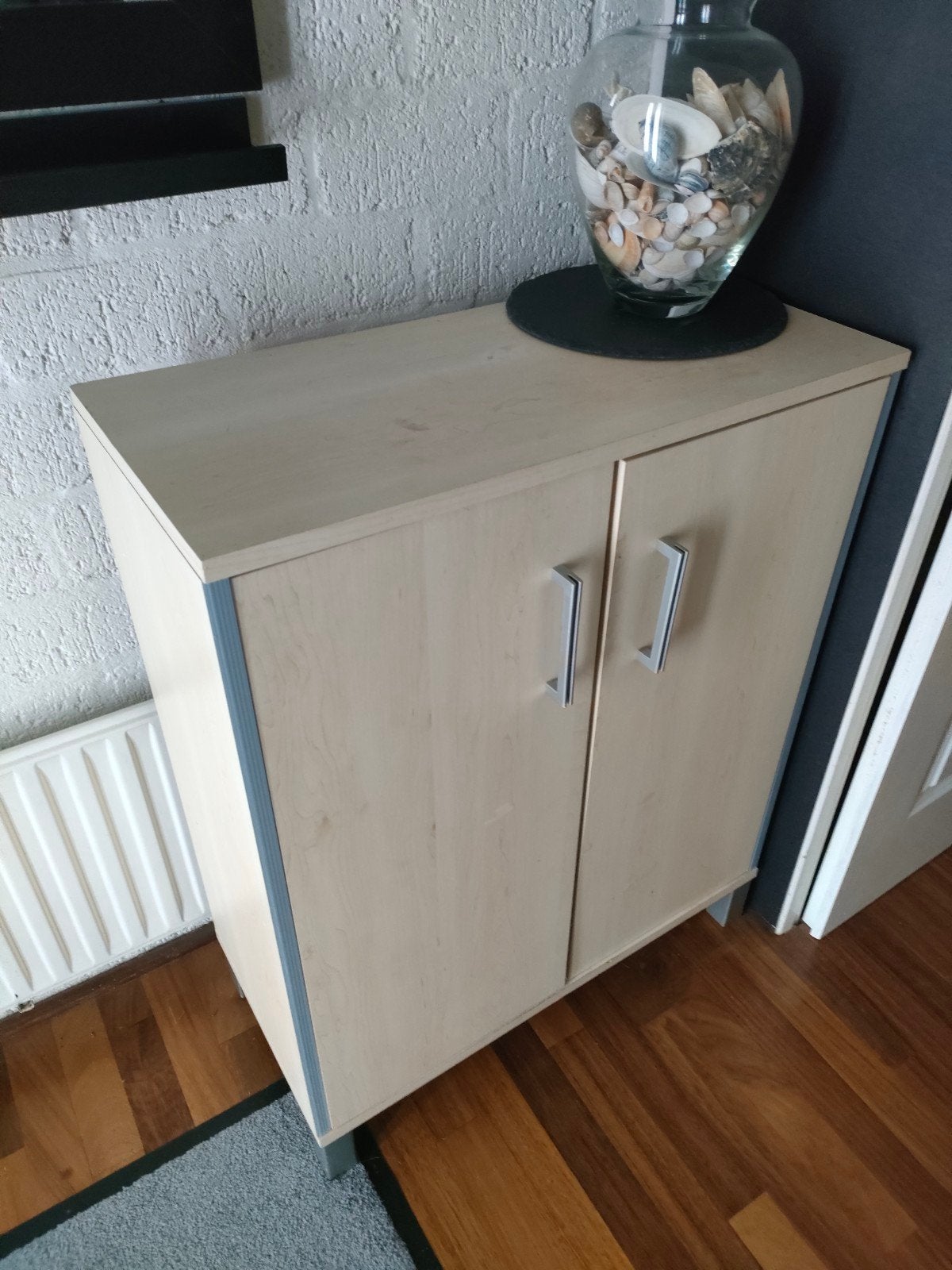 Houten kastje met twee deuren, Ophalen, Gebruikt