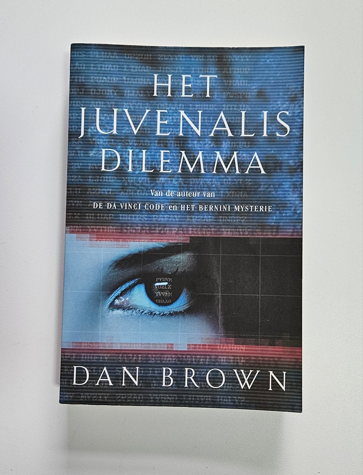 Het Juvenalis Dilemma - Dan Brown (Zo goed als nieuw), Boeken, Ophalen of Verzenden, Zo goed als nieuw, Dan Brown, Nederland