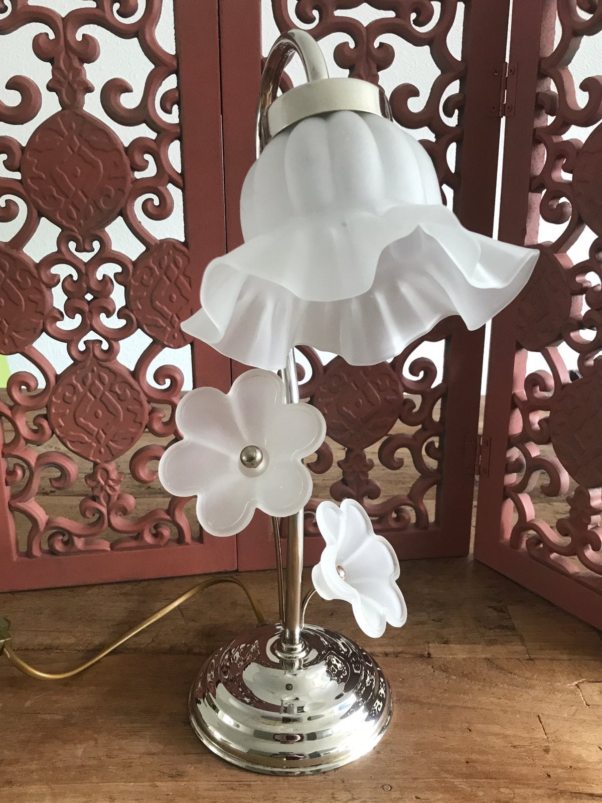 Vintage messing tafellamp glazen kap bloem Hollywood Regency, Ophalen, Zo goed als nieuw