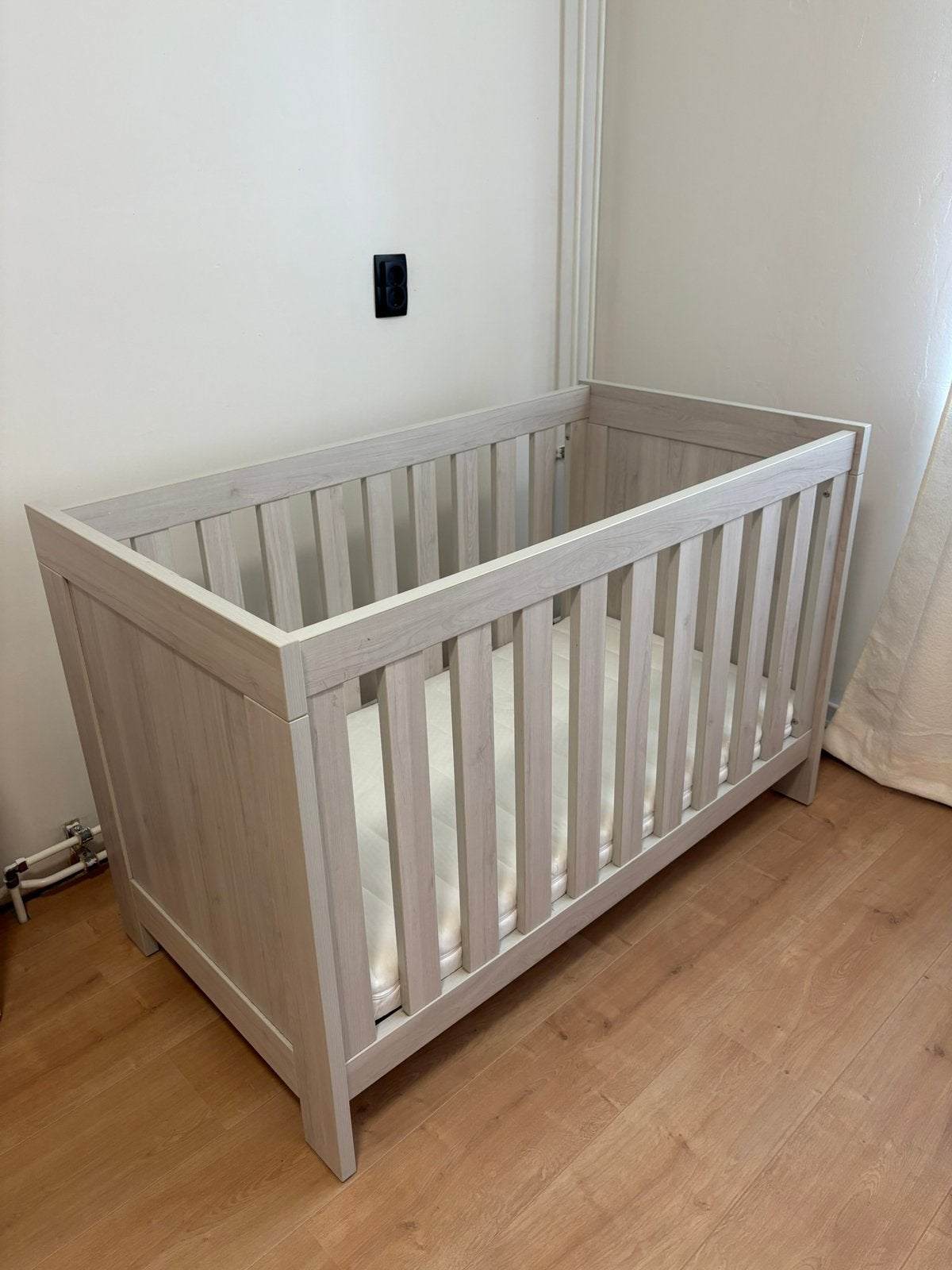 Kinderbedje/babybedje, Ophalen, Zo goed als nieuw, Jongetje