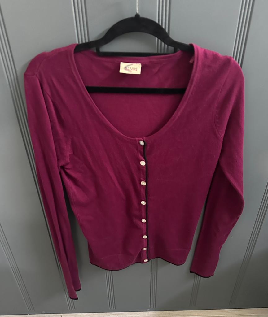 Mooi vestje bordeauxrood  maat S, Kleding | Dames, Truien en Vesten, Ophalen of Verzenden, Zo goed als nieuw, Maat 38/40 (M), Rood