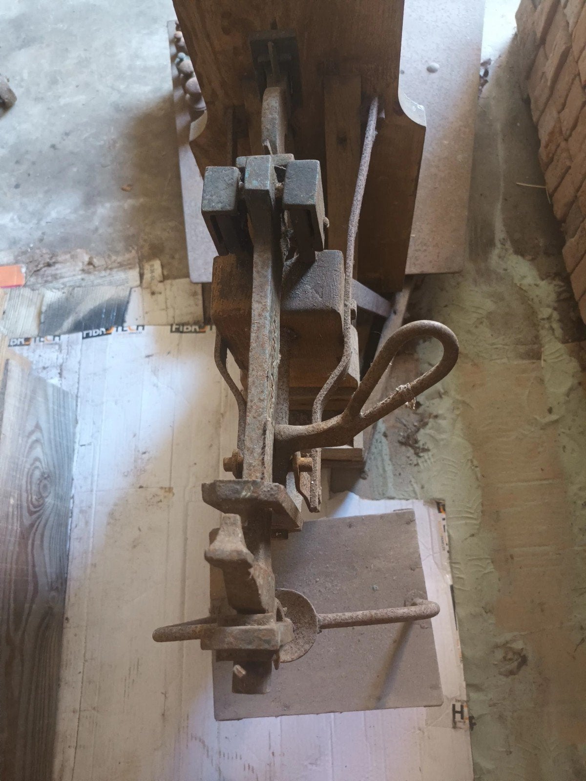 Antieke bascule met gewichten - Decoratief en functioneel, Ophalen