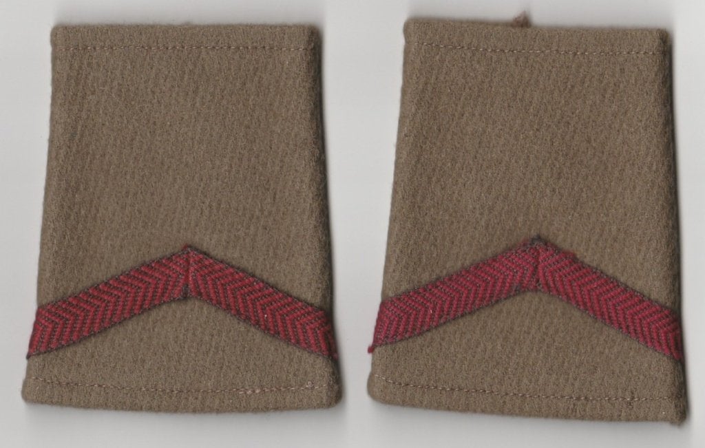 Set rangen epauletten Soldaat 2e kl (Winterjas), Verzenden, Landmacht, Nederland, Embleem of Badge