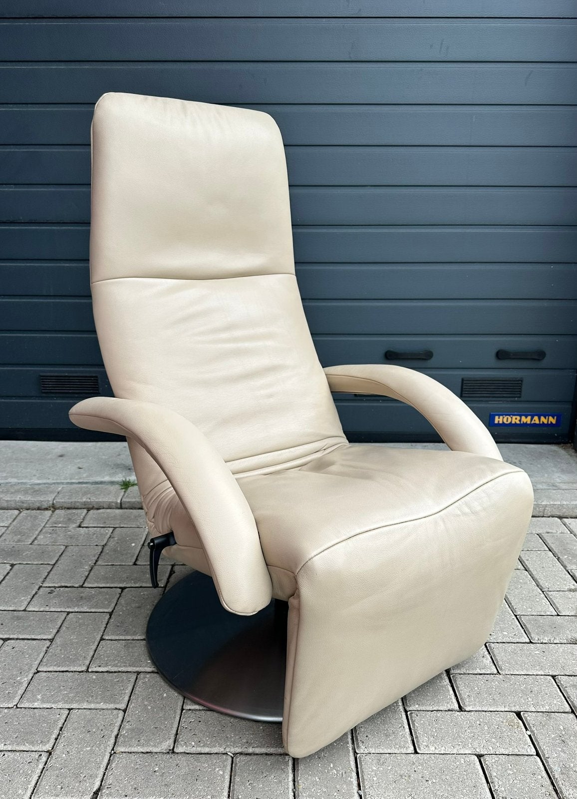 Jori Yoga Mono Move design relaxfauteuil, Huis en Inrichting, Fauteuils, Ophalen, Zo goed als nieuw, 50 tot 75 cm, Leer