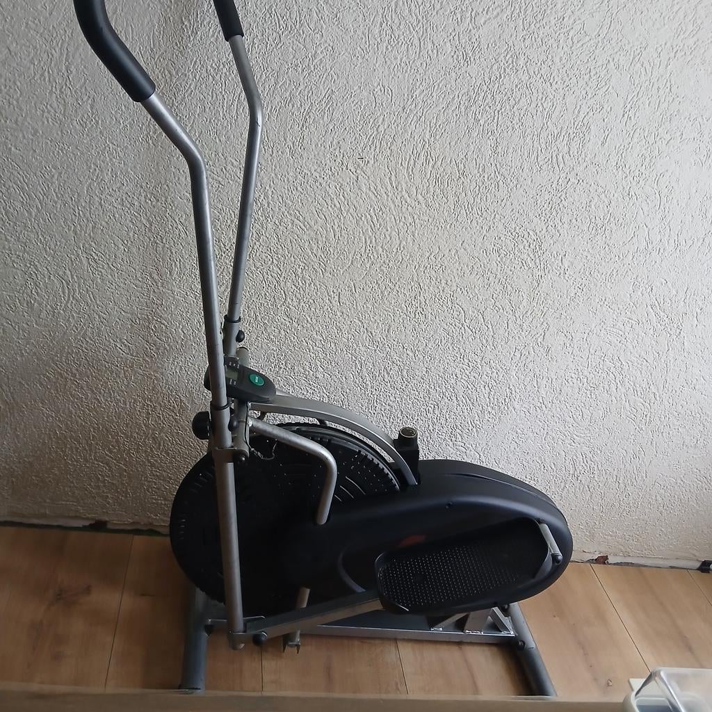 Hometrainer Ak sport, Sport en Fitness, Fitnessapparatuur, Ophalen of Verzenden, Gebruikt, Hometrainer