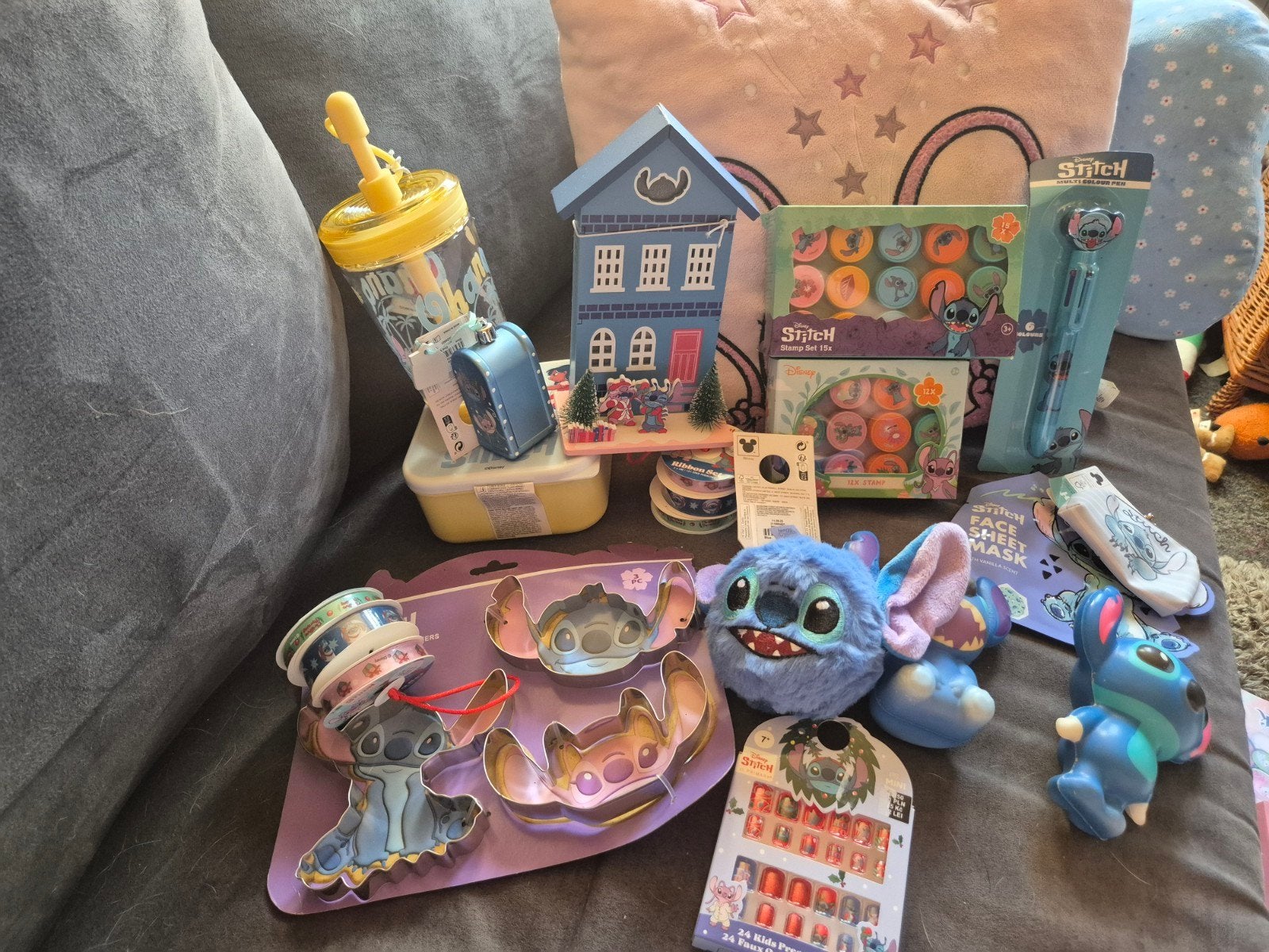 stich 3, Ophalen, Zo goed als nieuw, Carnaval