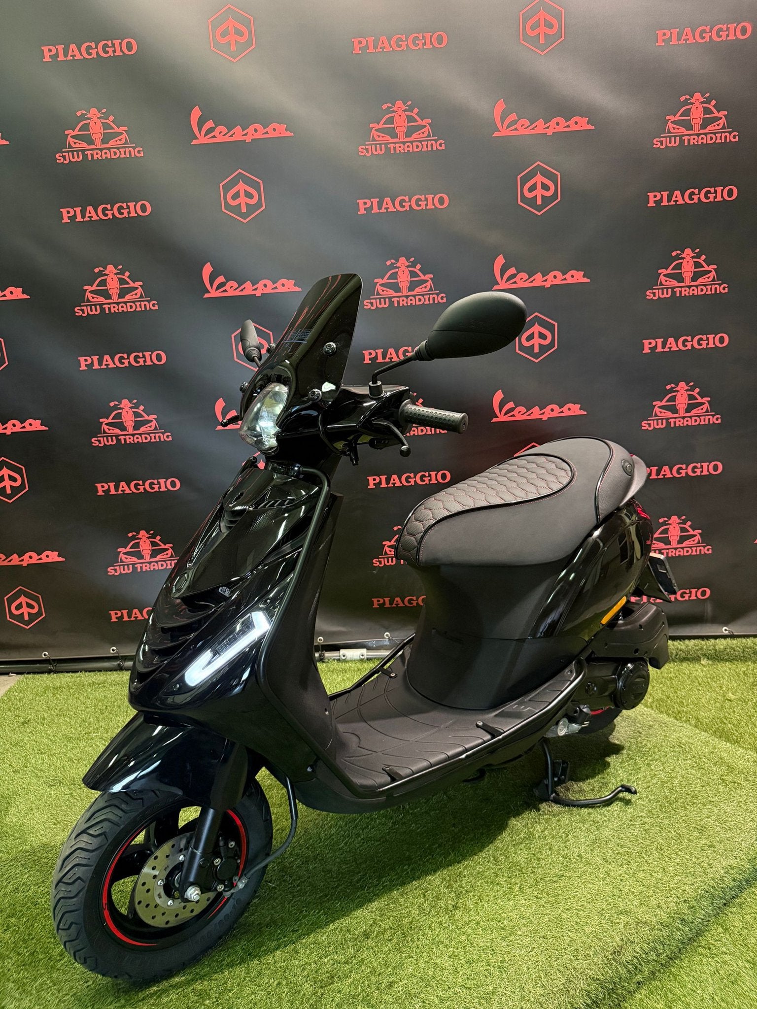 Piaggio Zip 2020 Brom! Black on Black / RS Zadel / Garantie!, Fietsen en Brommers, Ophalen of Verzenden, Zip