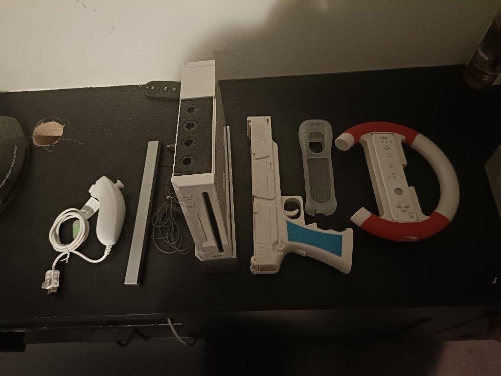 Wii Console Bundel met Accessoires en Gun, Ophalen, Gebruikt, Met 1 controller