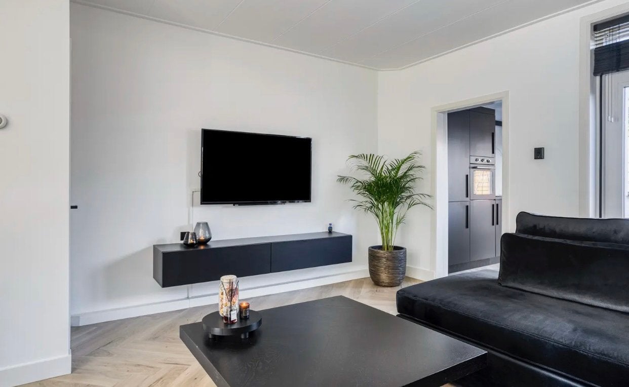 Massieve salon tafel zwart visgraat motief
