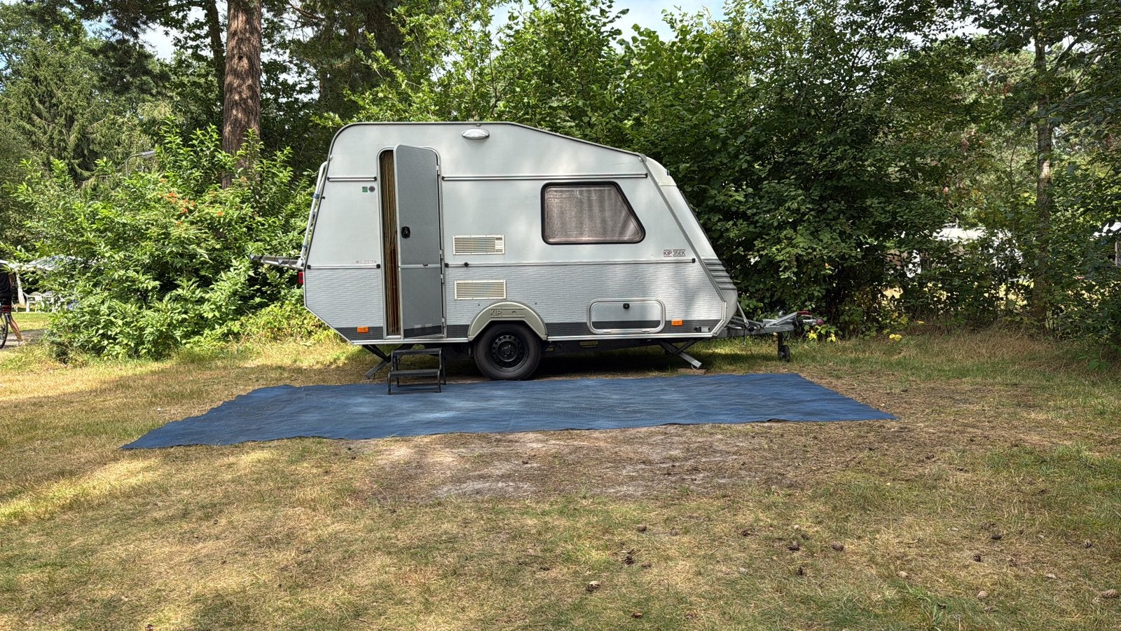 Kip 35 EK de luxe, Vast bed, Rondzit, Kip, Particulier