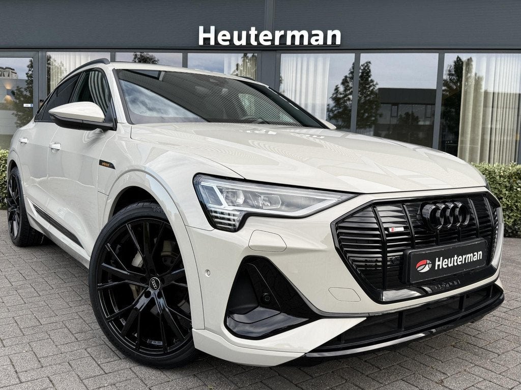Audi e-tron Sportback 55 Quattro S Line/RS zetels/Pano/ 99%, Auto's, Audi, Automaat, 95 kWh, Beige, Leder
