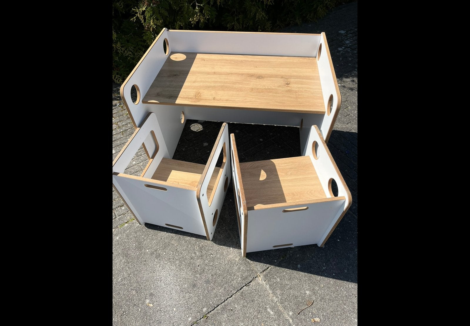 Montessori setjes. Tafel en 2 stoeltjes. Wit, Ophalen, Gebruikt