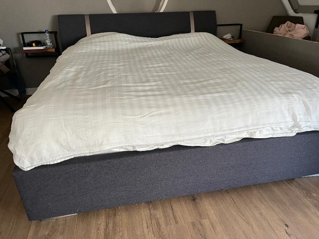 2 persoons bed gestoffeerd ledikant antraciet, Huis en Inrichting, Slaapkamer | Bedden, Ophalen, Gebruikt, 210 cm, Tweepersoons