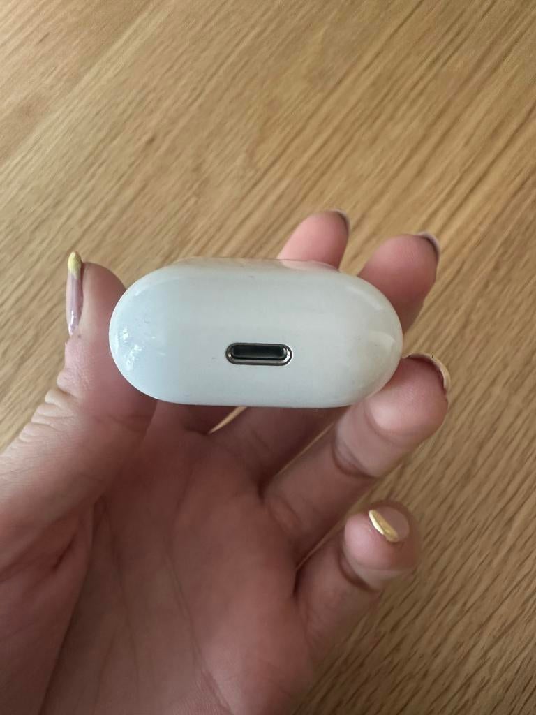 Apple airpods 2, Ophalen of Verzenden, Zo goed als nieuw
