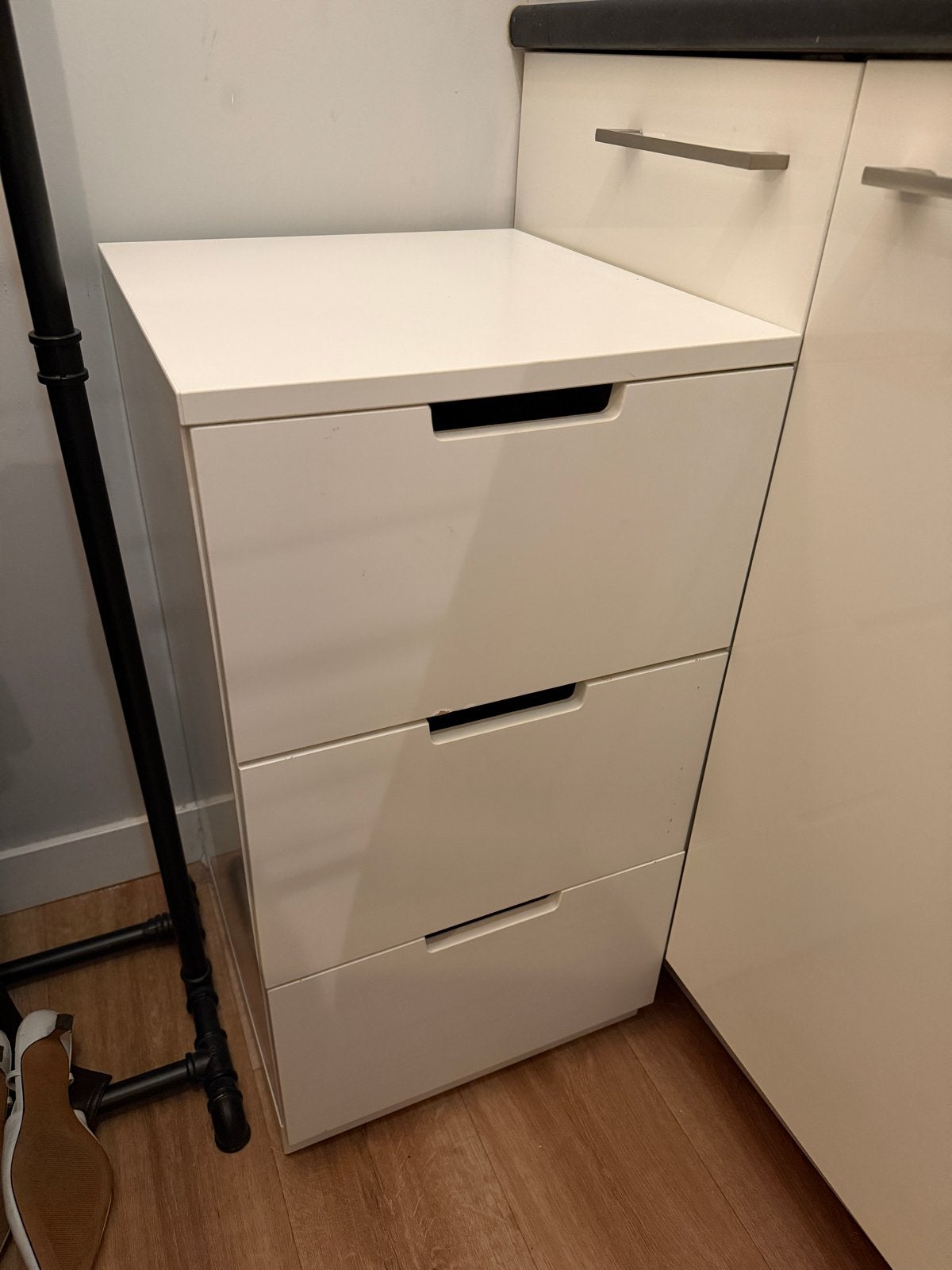 Nachtkastje/Ladekastje in uitstekende staat, Huis en Inrichting, Minder dan 50 cm, Ophalen of Verzenden, Zo goed als nieuw, 3 of 4 laden