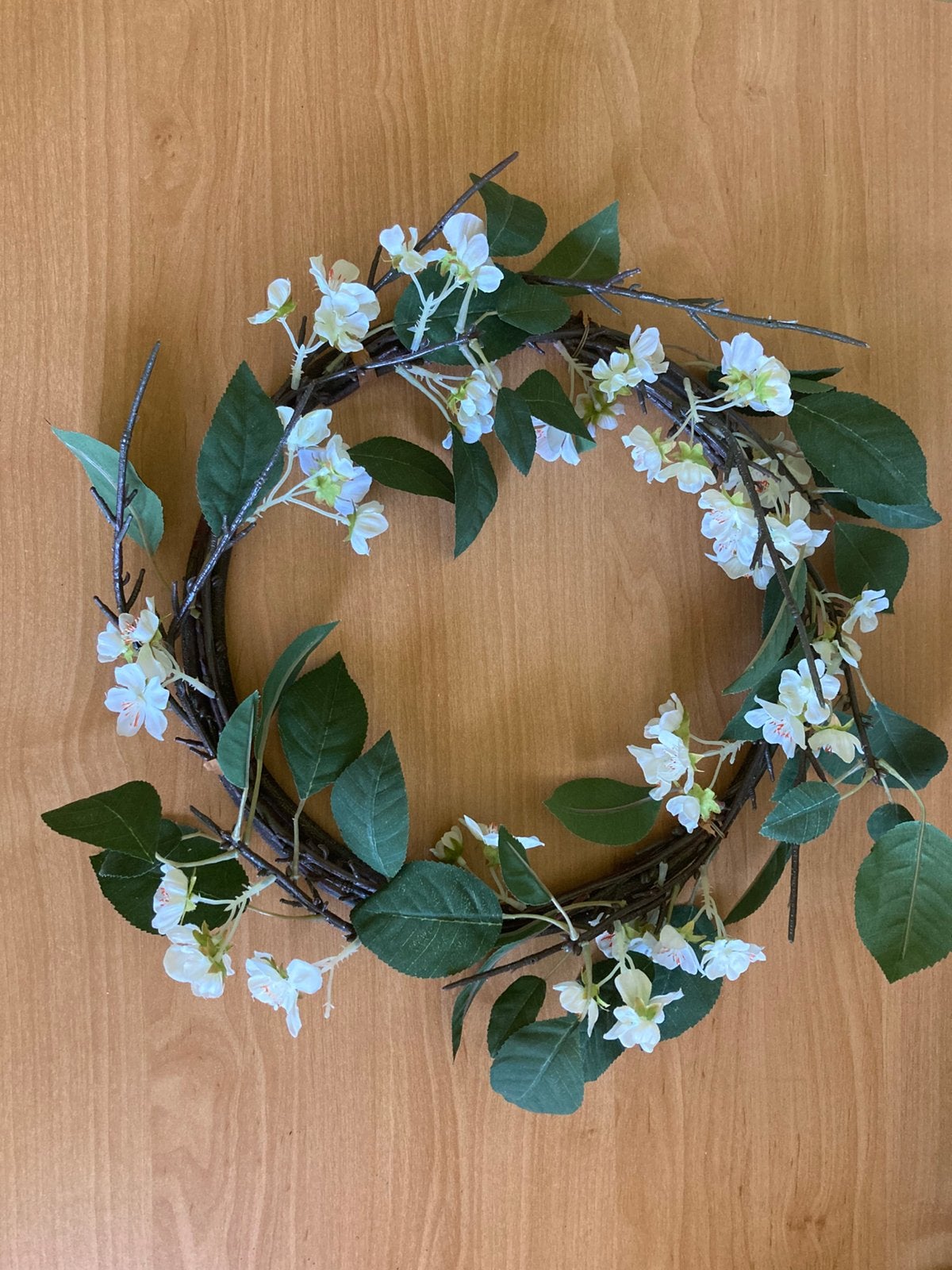 Rieten krans met witte bloemetjes., Ophalen of Verzenden, Zo goed als nieuw