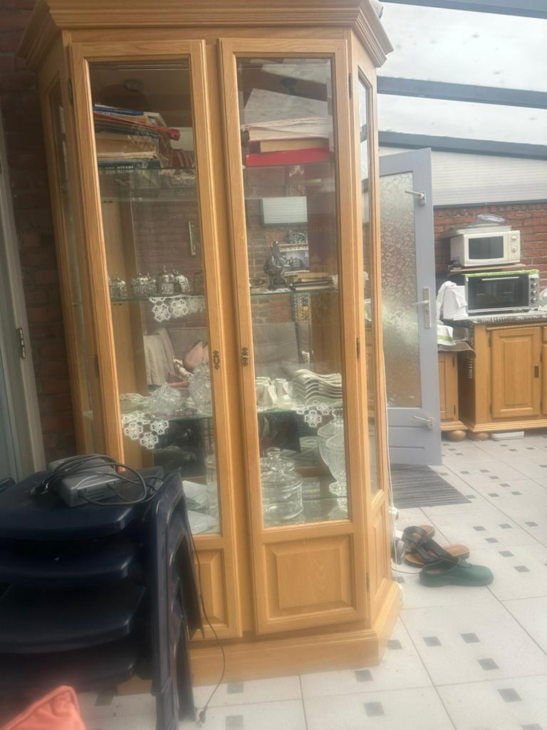 Vitrine kast eikenhout, Ophalen, Eikenhout, 50 tot 100 cm, Zo goed als nieuw