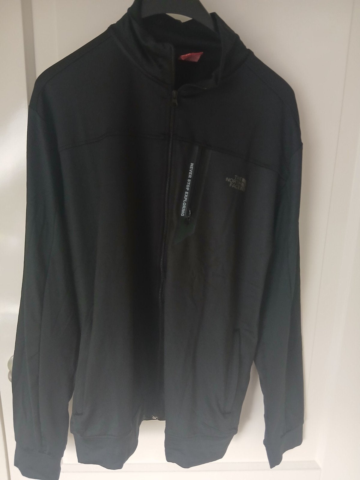 *Nieuw* The North Face L / XL Trainingspak, Ophalen of Verzenden, Nieuw, Maat 56/58 (XL)