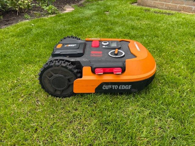 WORX robotmaaier (met toebehoren), Ophalen, Gebruikt, Bestuurbaar via app, Worx