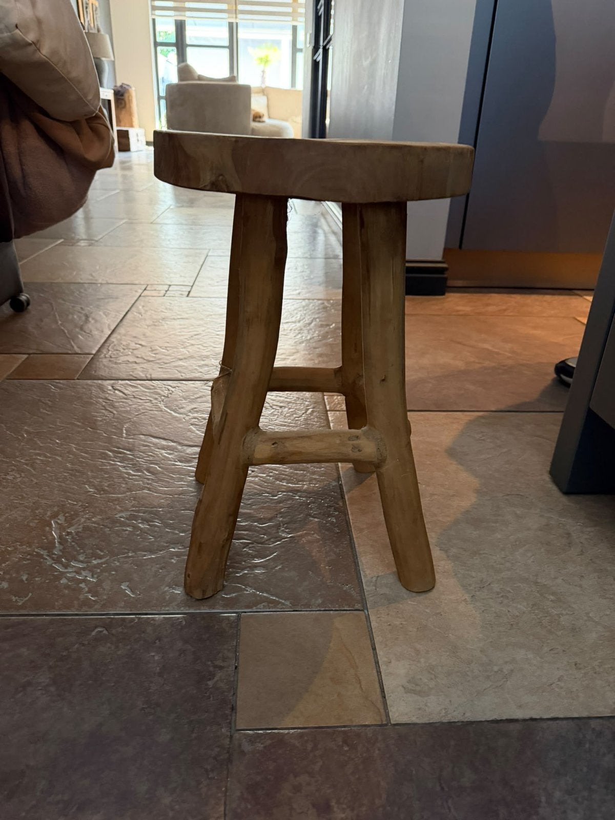 Houten kruk - 42,5 cm hoog, 30 cm diameter, Ophalen, Gebruikt, Hout