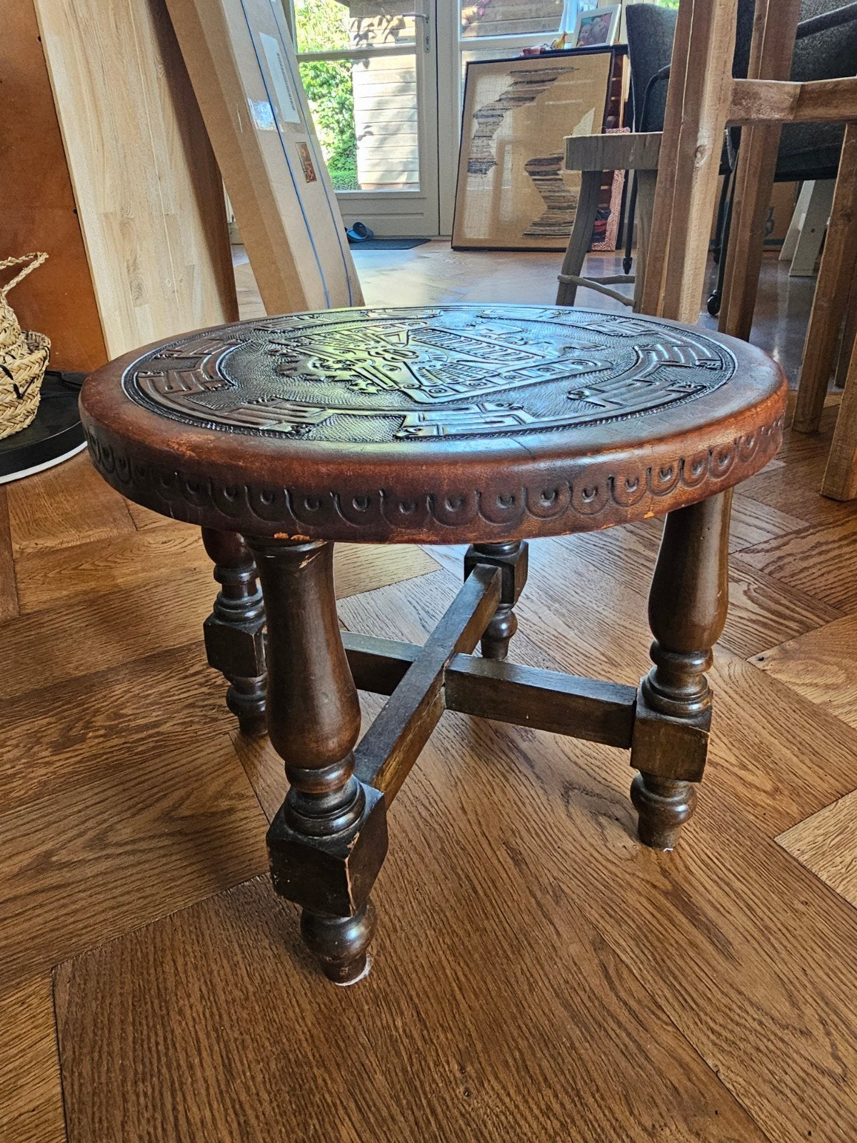 Mini Salontafel 35cm met Azteekse Gravures, Antiek en Kunst, Ophalen