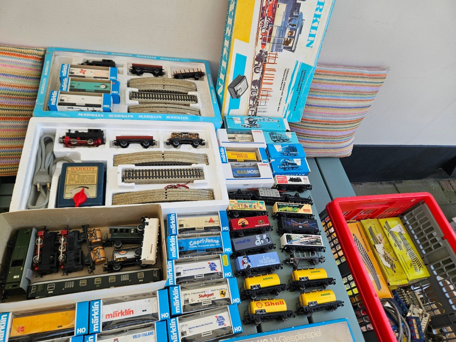 Grote Märklin H0 collectie: treinen, rails, accessoires, Ophalen, Wisselstroom, Gebruikt, Locomotief