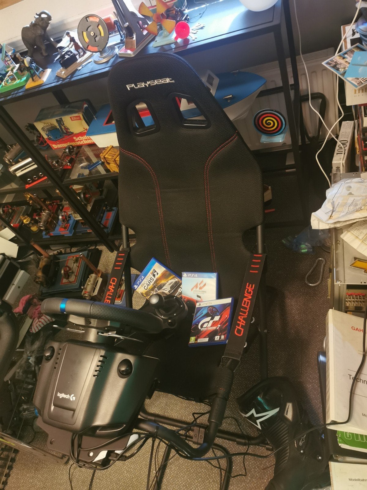 Playseat met Logitech G29 stuur, pedalen, schakelpook en gam, Ophalen, Zo goed als nieuw