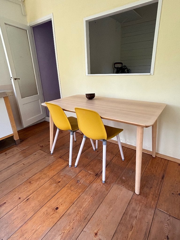 Eettafel met twee stoelen, Huis en Inrichting, Ophalen, Zo goed als nieuw, 150 tot 200 cm, Vier personen
