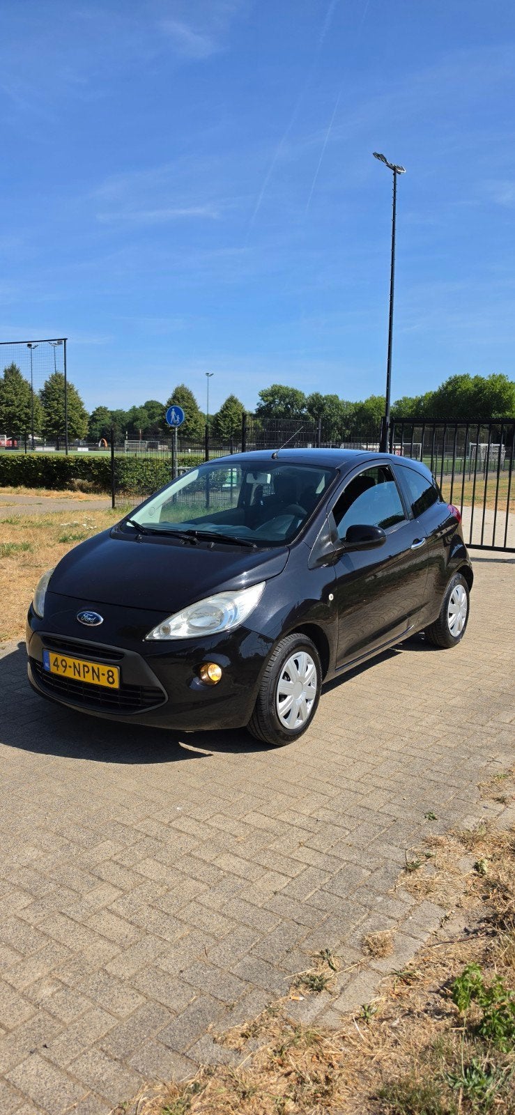Ford ka Titanium X 2010 NAP,AIRCO,PANORAMA,auto climate cont, Auto's, Voorwielaandrijving, Stof, 4 cilinders, 4 stoelen