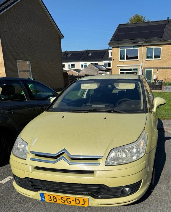 Citroën C4 1.6 16V Coupe 2006 Geel, Auto's, Voorwielaandrijving, 4 cilinders, 1175 kg, 1587 cc