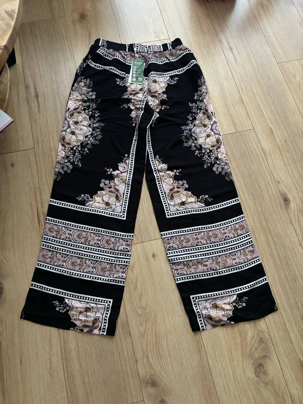 VILA Virina HW Broek met bloemenprint - Maat 38, Maat 38/40 (M), Zwart, Nieuw, Ophalen of Verzenden