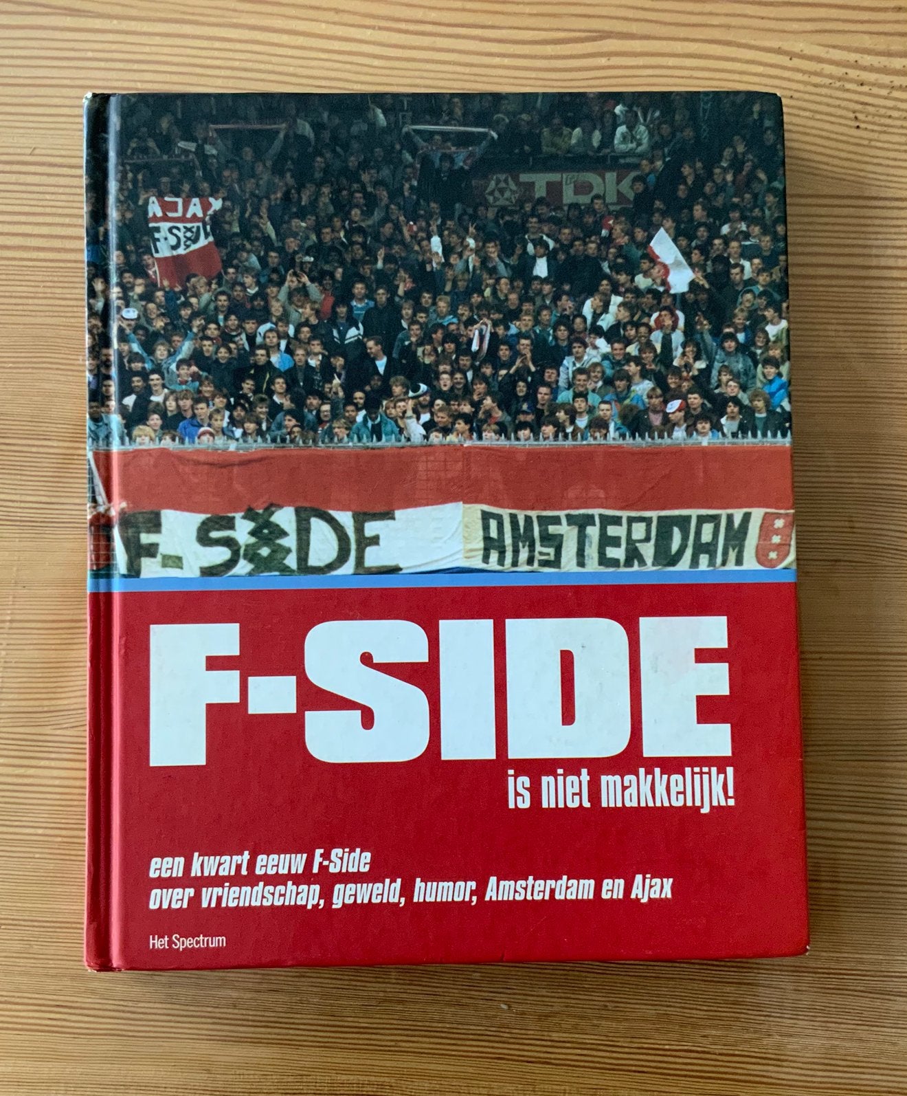 F-SIDE is niet makkelijk! Boek over Ajax en vriendschap, Ophalen of Verzenden, Gelezen, Overige sporten