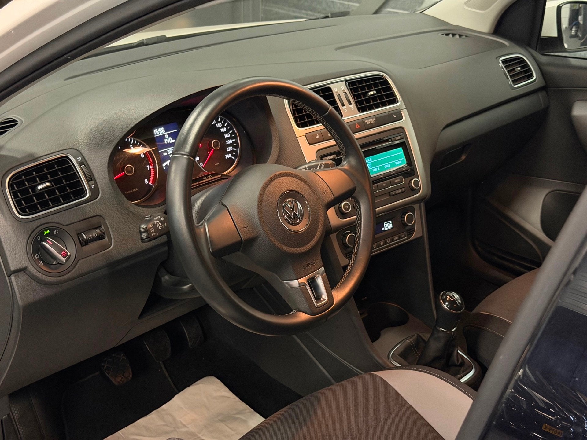 Volkswagen Polo 1.2 Life 1E-EIG/PANO/CRUISE/CLIMATE/STOELVER, Voorwielaandrijving, Stof, Gebruikt, 4 cilinders