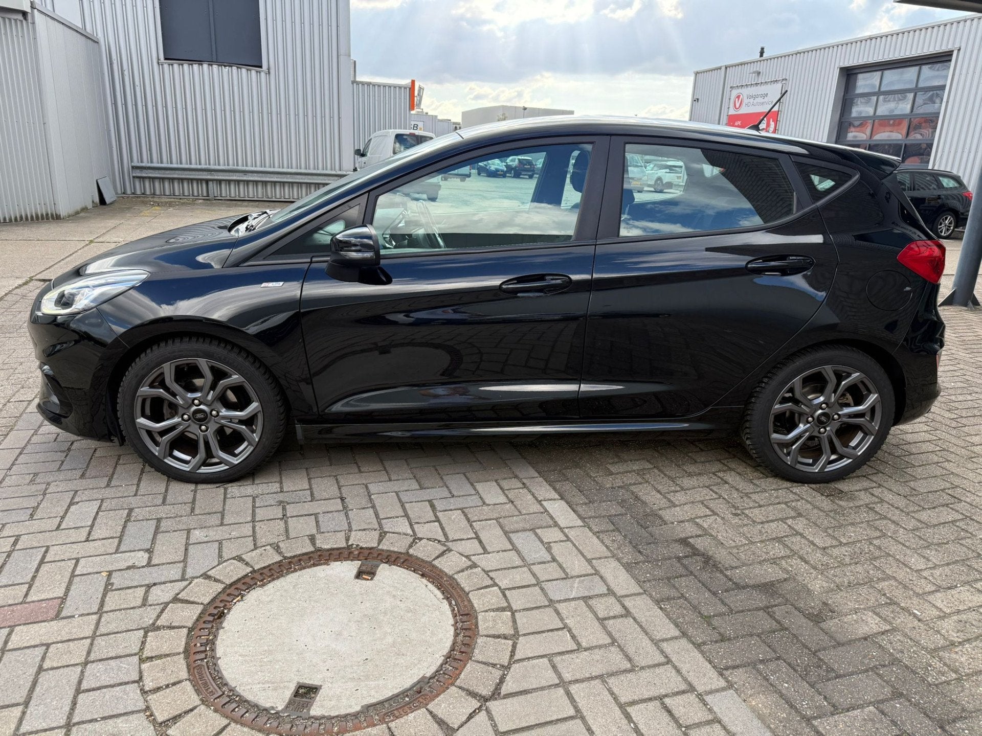 Ford Fiesta 1.0 EcoBoost Titanium (bj 2018, automaat), Gebruikt, Euro 6, 620 kg, Zwart