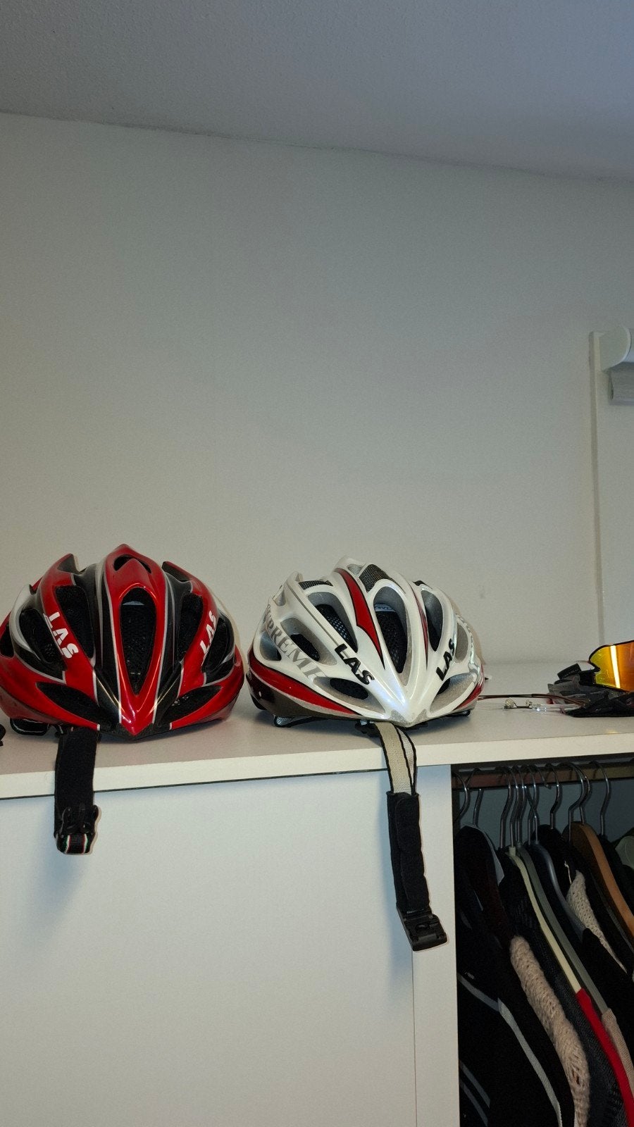 Fietskleding en accessoires (Castelli, Bianchi, LAS), Ophalen